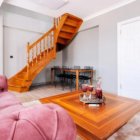 Huge Duplex Flat W Terrace Near Bilgi University *