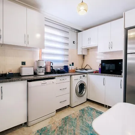 Huge Duplex Flat W Terrace Near Bilgi University Apartmán *